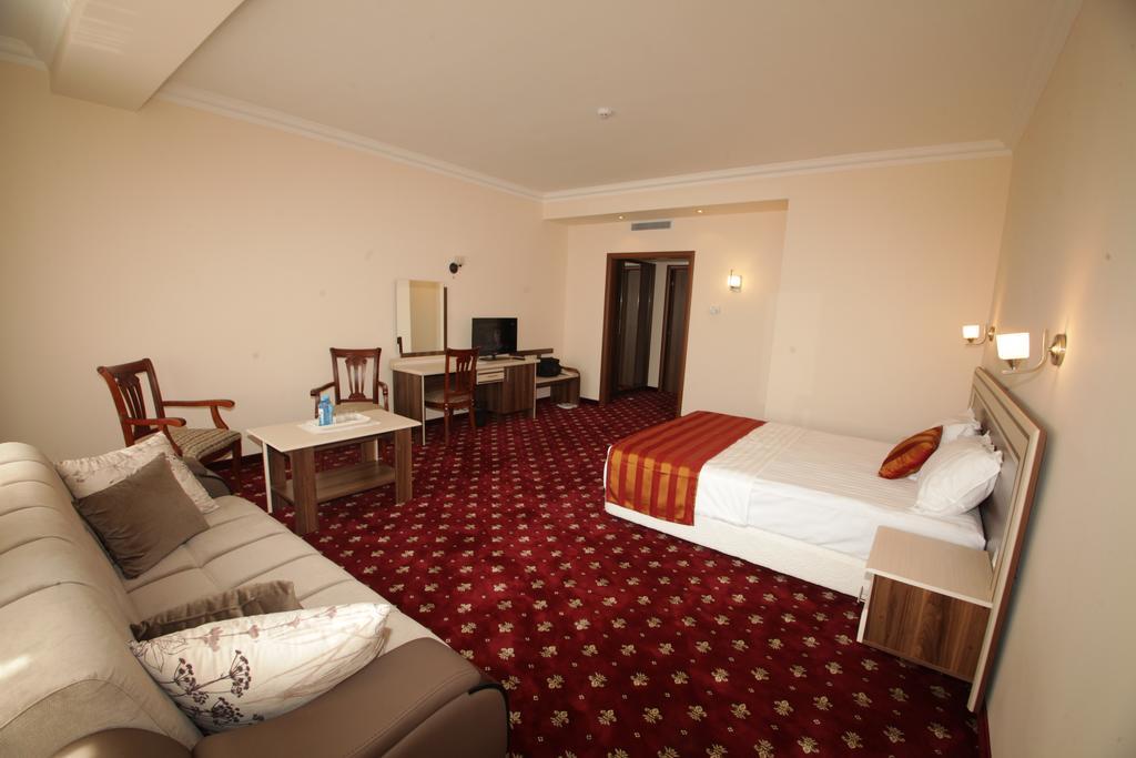 יירבאן Artsakh Hotel מראה חיצוני תמונה