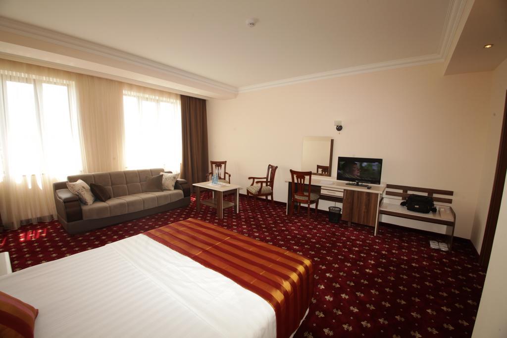יירבאן Artsakh Hotel מראה חיצוני תמונה