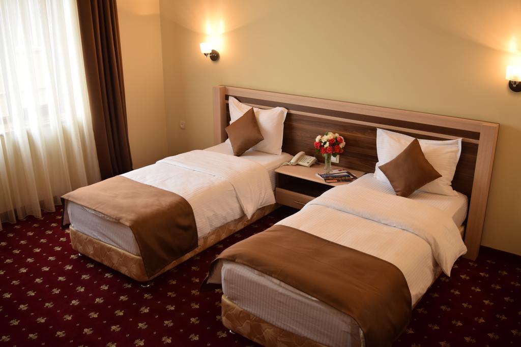 יירבאן Artsakh Hotel מראה חיצוני תמונה