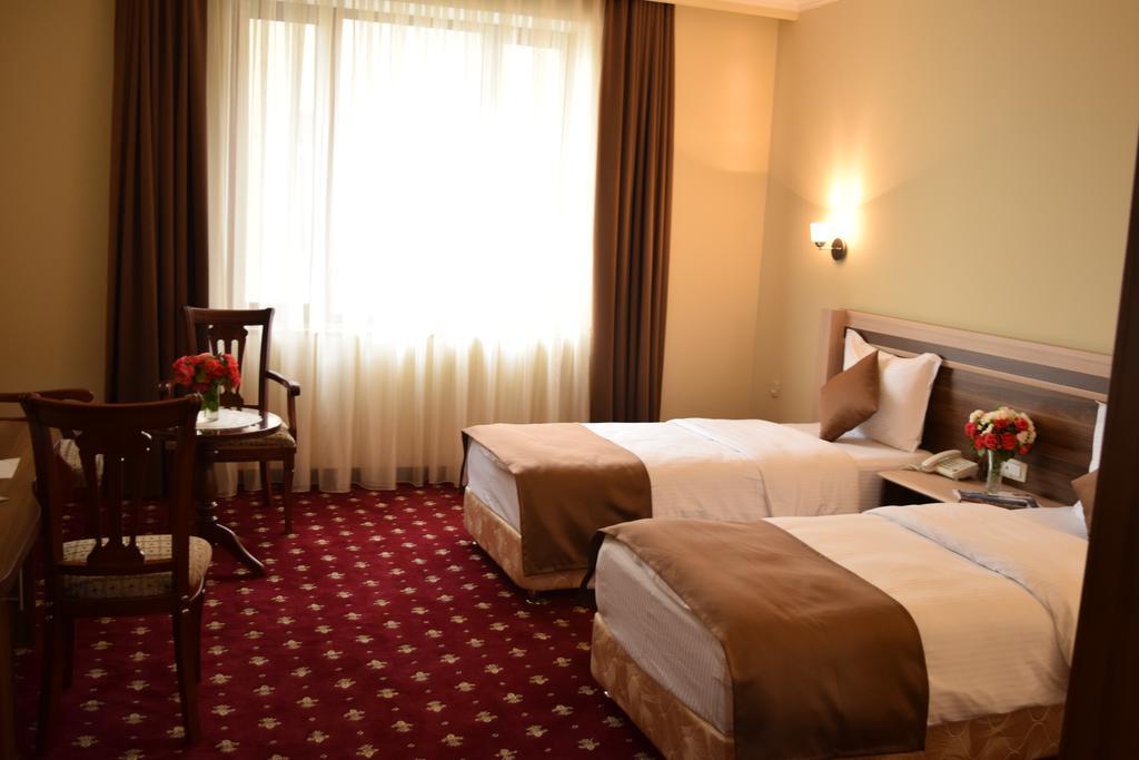 יירבאן Artsakh Hotel מראה חיצוני תמונה