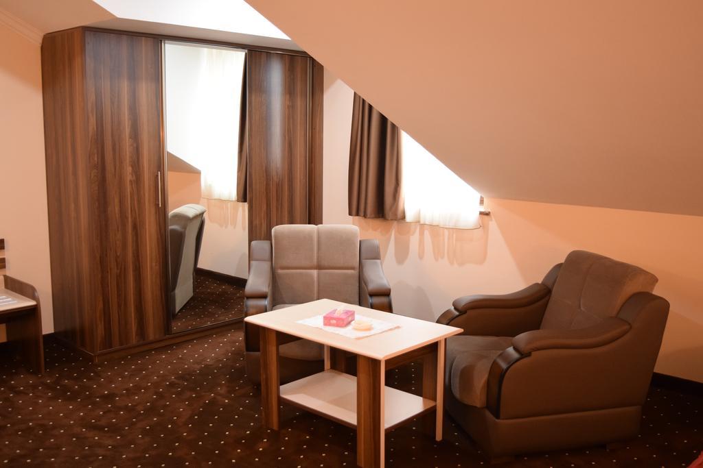 יירבאן Artsakh Hotel מראה חיצוני תמונה