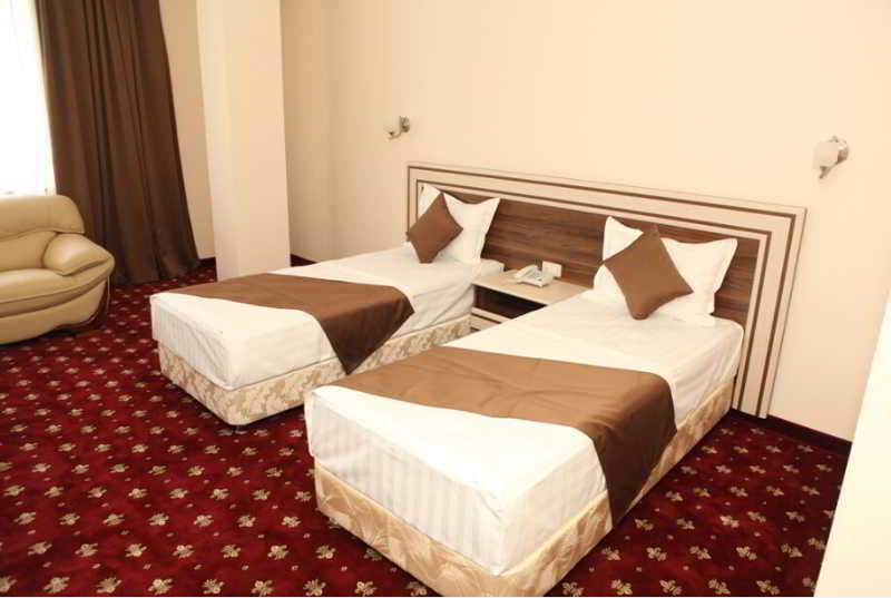 יירבאן Artsakh Hotel מראה חיצוני תמונה