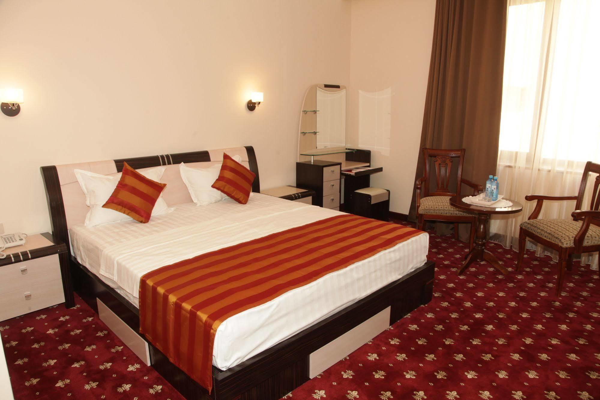יירבאן Artsakh Hotel מראה חיצוני תמונה